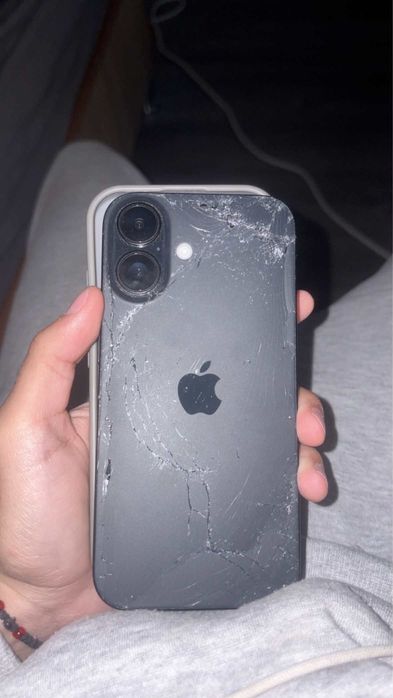 iphone 16 Black 128gb
