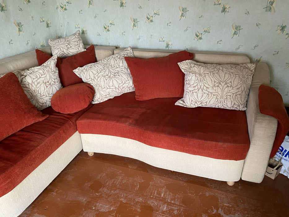 Ъглов разтегателен диван