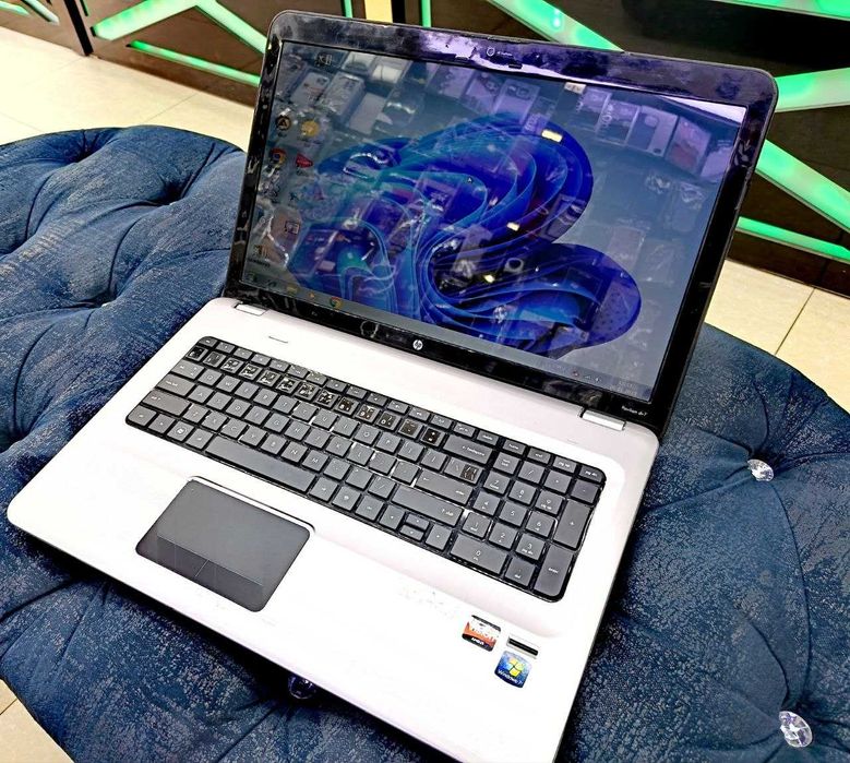 Noutbuk HP Pavilion DV7 17.3 ekran