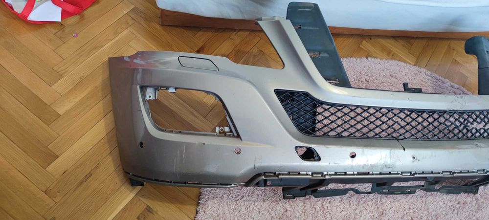 Броня Мерцедес ML W164 фейсова за ремонт