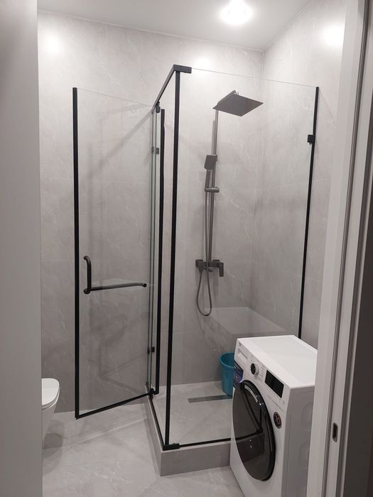 Душевые кабины, перегородки, шторки для ванн