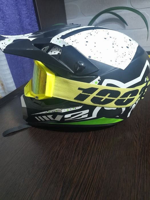 Шлем эндуро fox и очки 100%