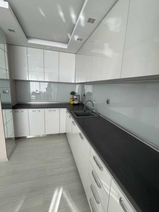 Тристаен апартамент