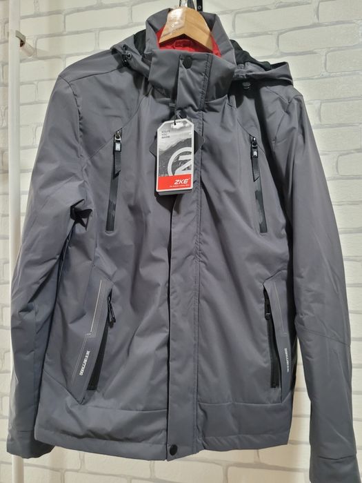 Демисезонная куртка