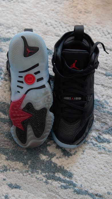 Jordan Jumpman tow trey (GS) 38.5