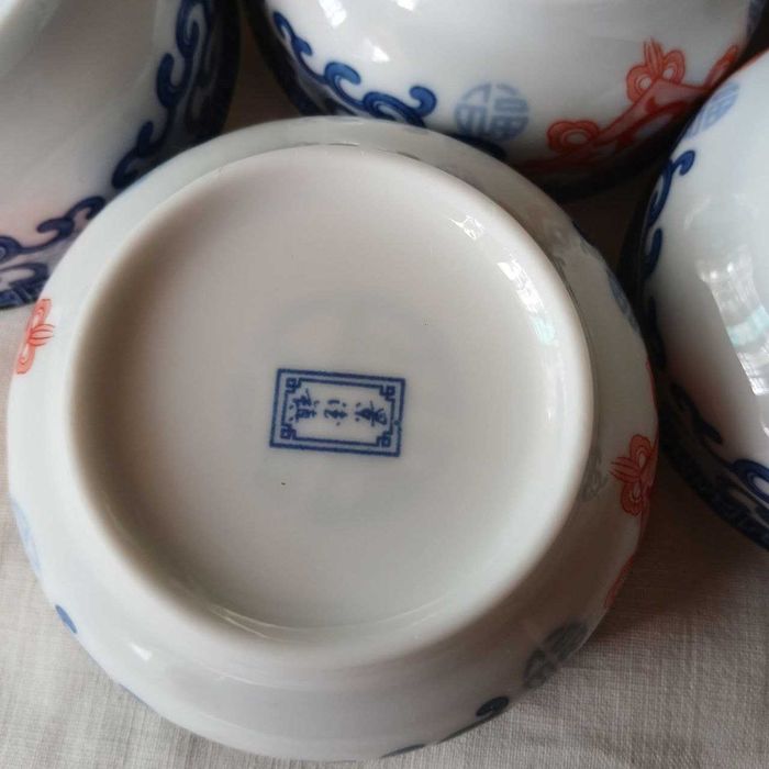 Пиала--Соусницы новые маленькие.