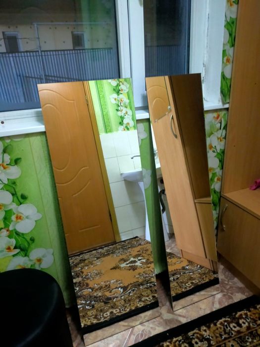 Зеркало в городе Есик