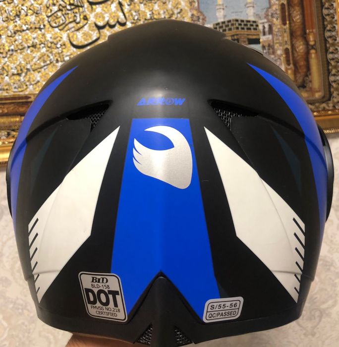 Продам мотошлем.