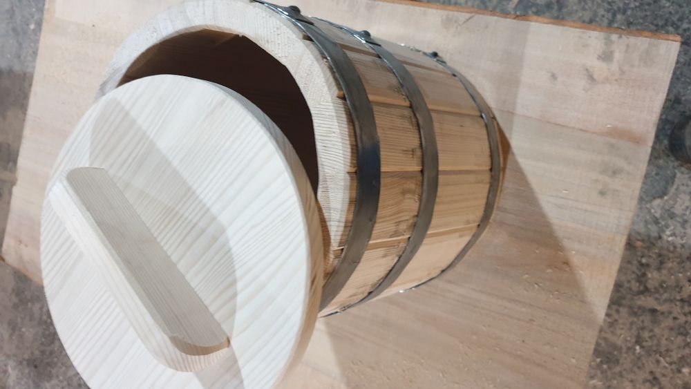 Ciubar. Putină brânză. Putina borș. Budaca,galeti de muls,