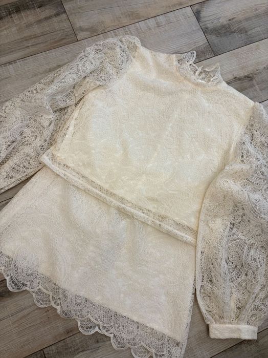 Costum din dantela fusta si camasa