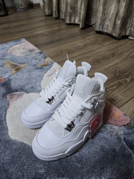 Air Jordan 4 Mărimea 36