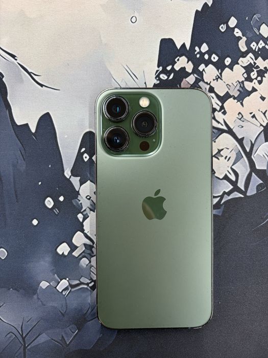 Продам Iphone 13 pro