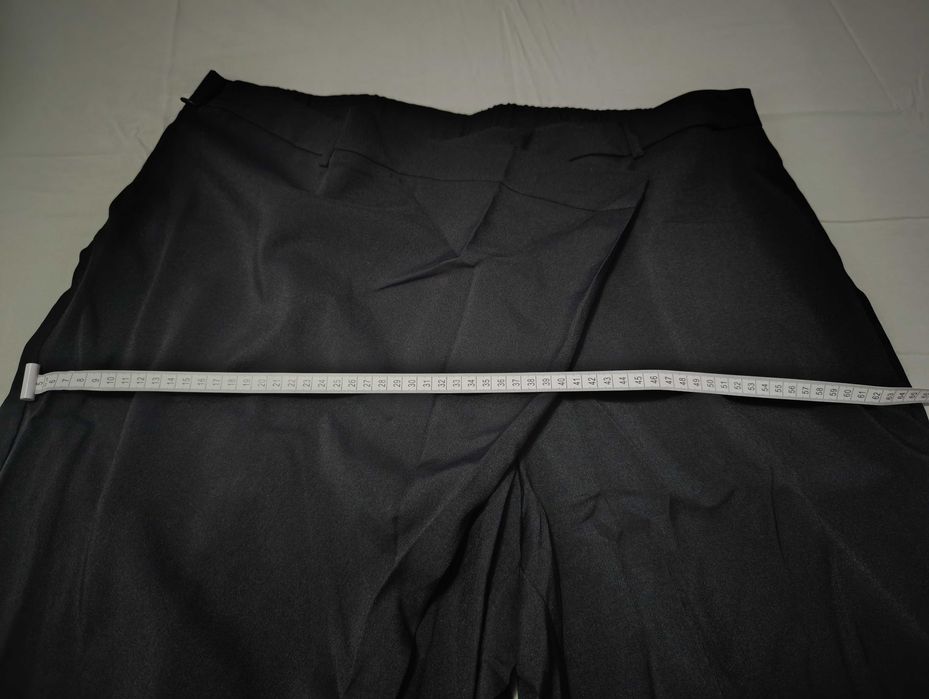 Различен панталон в черно и сиво 3xl