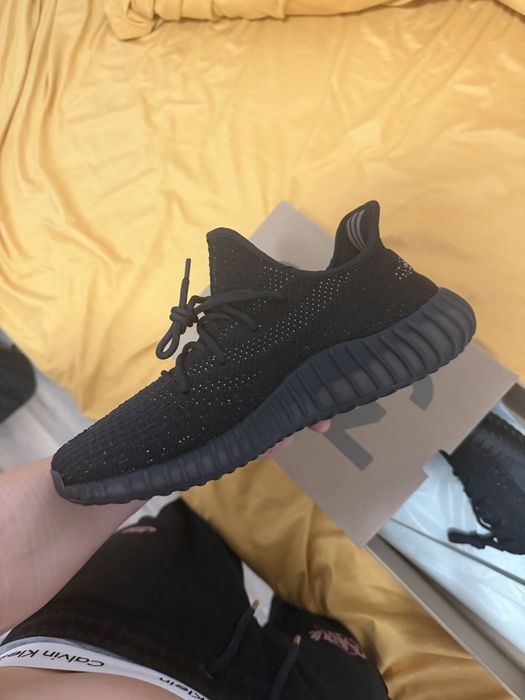 Adidasi yeezy 350