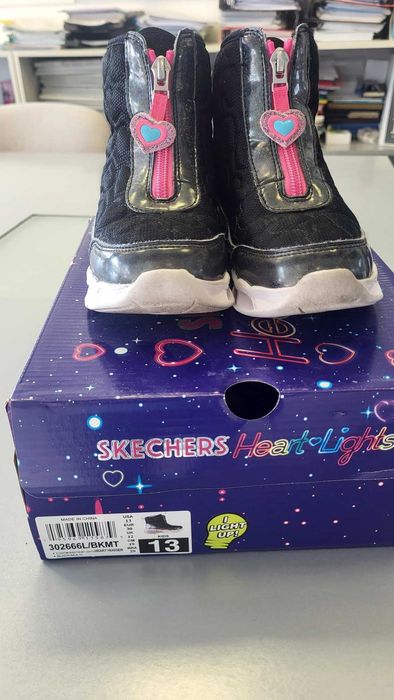 Sneakers Skechers, numar 32