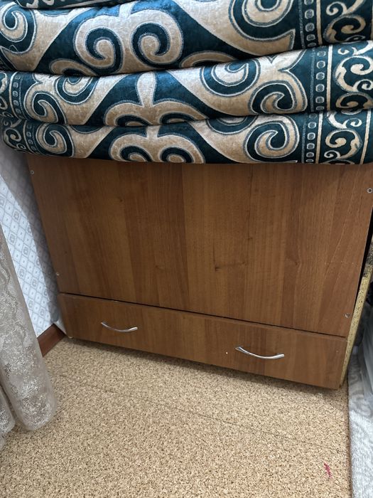 Шифанер тумбочка шкаф