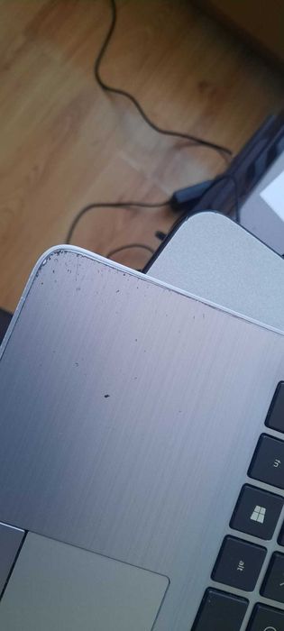 Laptop Hp g7 i7 8565u 8gb ddr 4 128 ssd