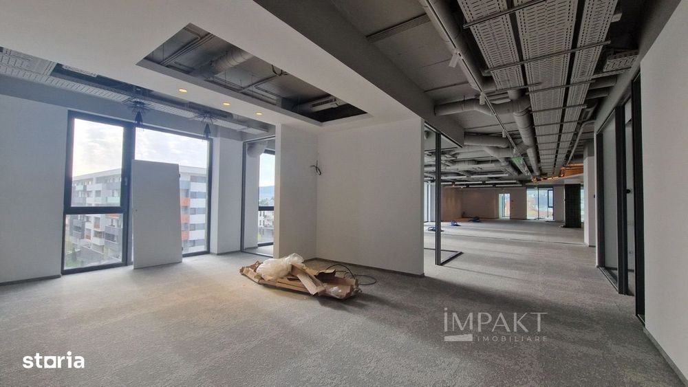 Spatiu servicii in cladire de birouri 440 m2 finisat la CHEIE,  Europa