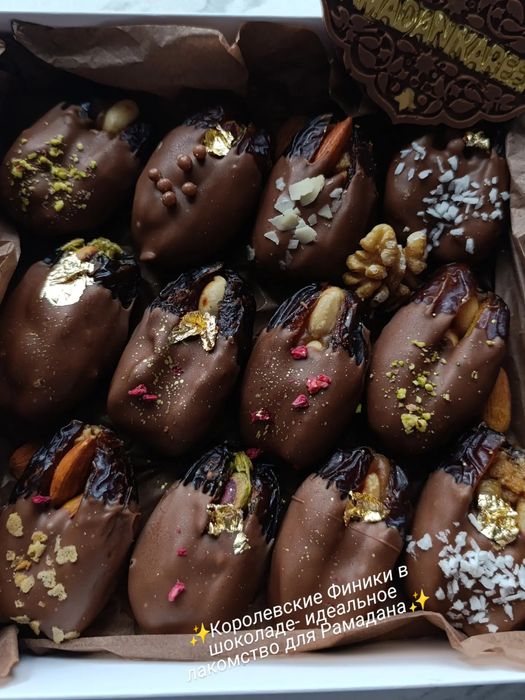 Финики в шоколаде