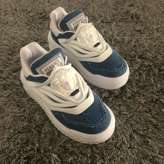 Încălțăminte Versace