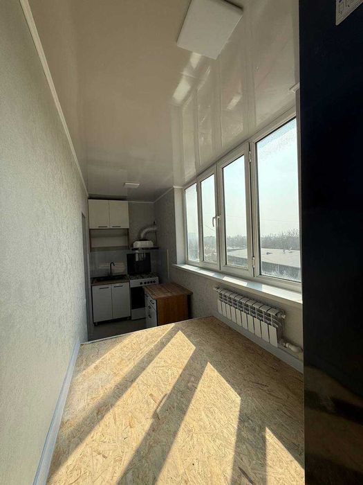 Uy sotiladi Yunisobod 16kv 1xonali 2xona qilingan. Yevro rimontda