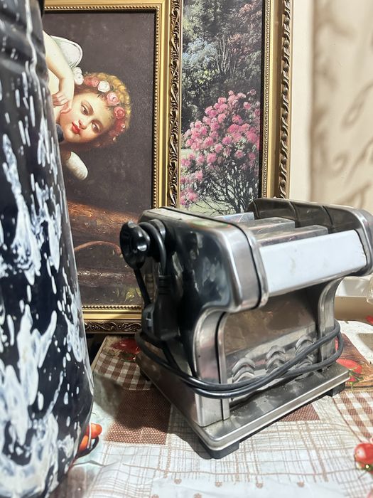 Norin tog'rab kesadigan aparat srochna sotiladi.