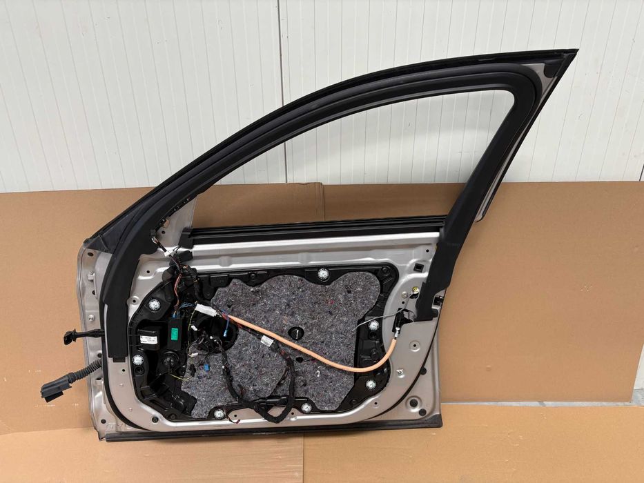 Предна Дясна Врата За БМВ Ф90 Г30 7408962 BMW F90 G30