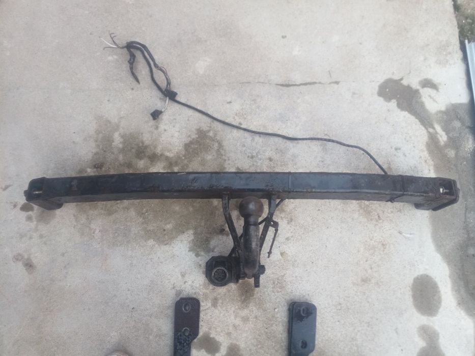 Теглич за Рено Сценик 2