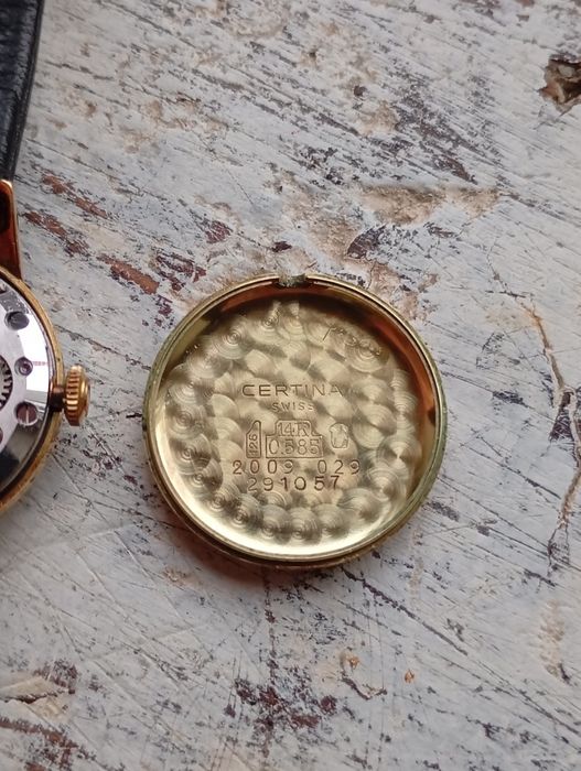 ceas mecanic  aur 14k certina