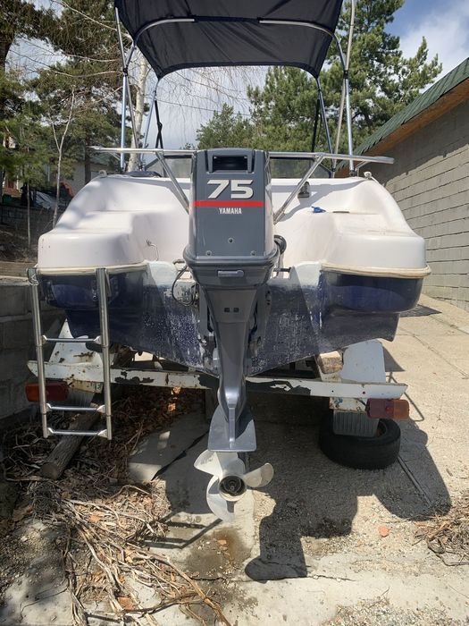 Катер пластиковый Нептун