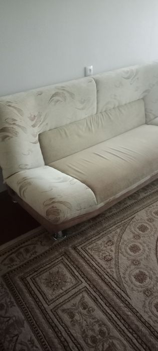 Продам диваны тройка