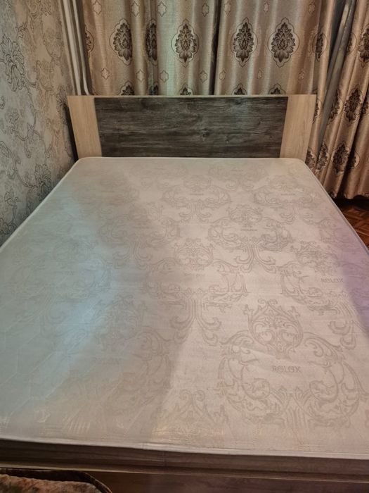 Матрас  большой 2 местный