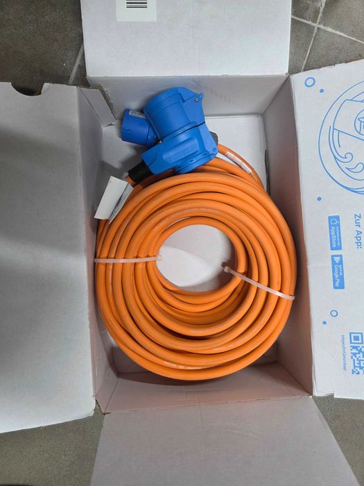 Cablu prelungitor camping CEE-CEE/SCHUKO - 25 metri BRENNESTUHL