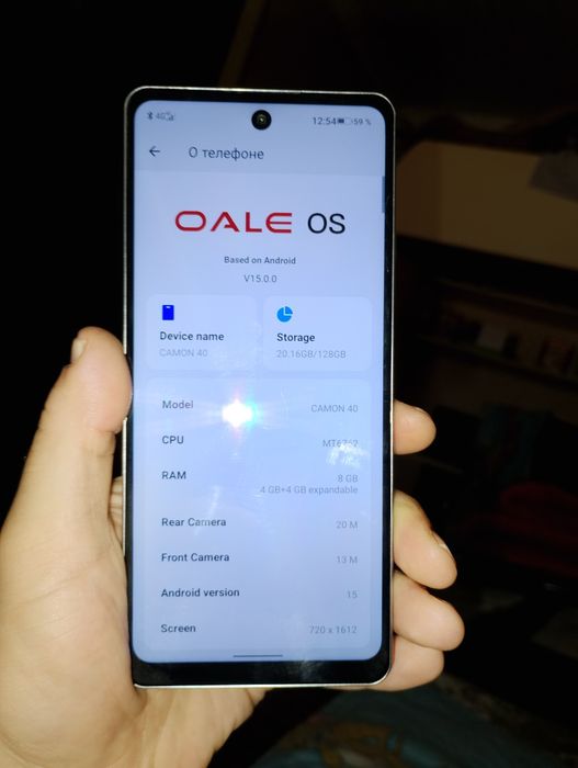 Продам смартфон CAMON 40.почти новый брал месяц назад