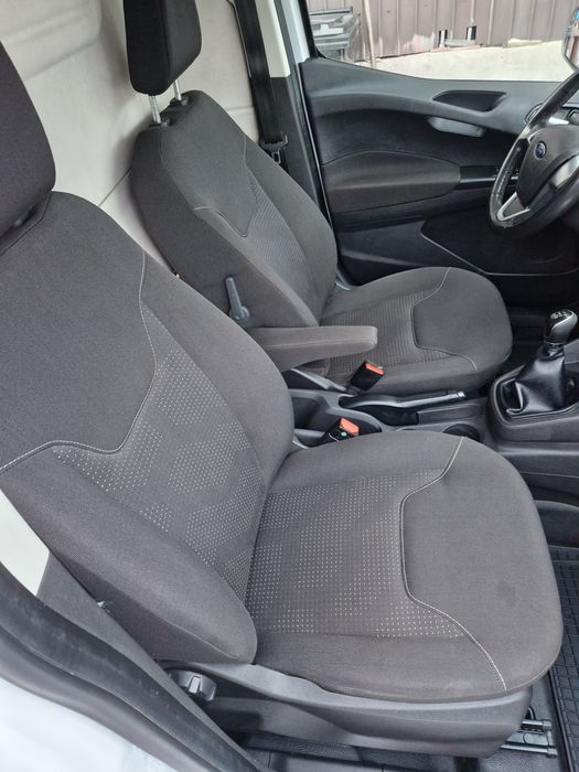 Ford Transit Courier