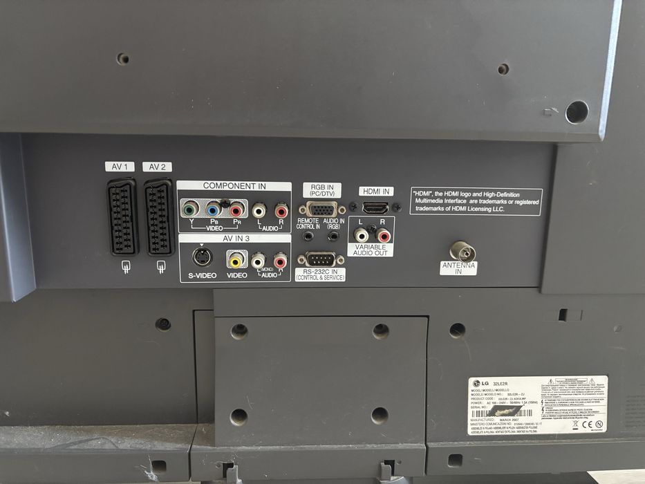 Продам телевизор LG 30 диагональ