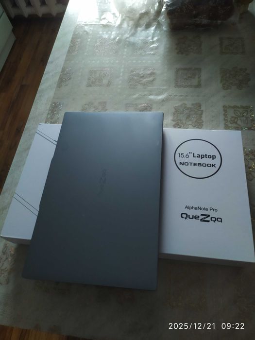 Ноутбук для работы и учебы.