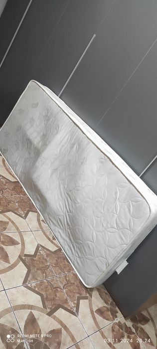 Продам спальн.гарнитур б/у/шкафы/матрас