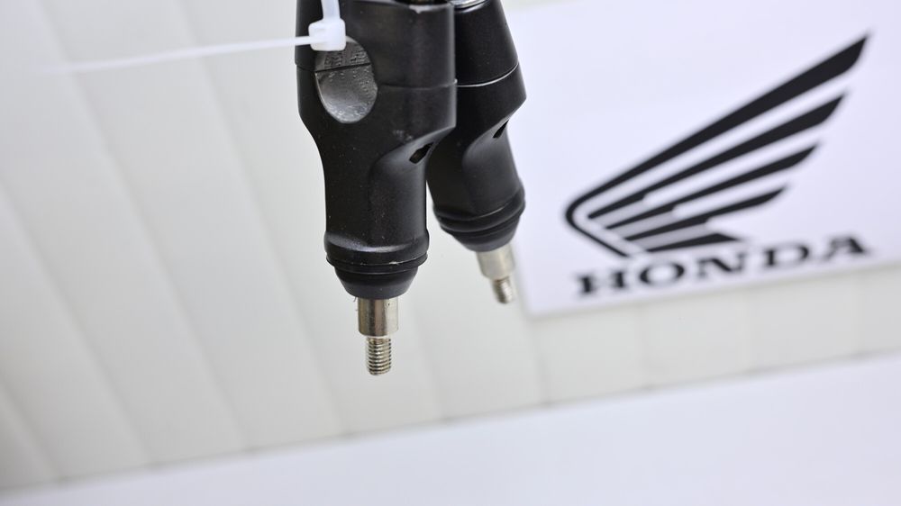 Risere Prinderi inaltatoare 22mm Ghidon OEM Honda CMX 500 ?