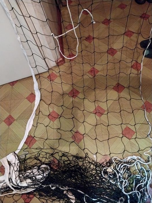 Волейбольная и футбольные   сетки