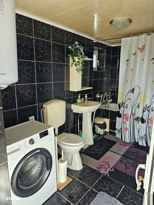 Casă tradițională cu anexe și teren 1.100 mp – VASLUI - MUNTENII DE JO