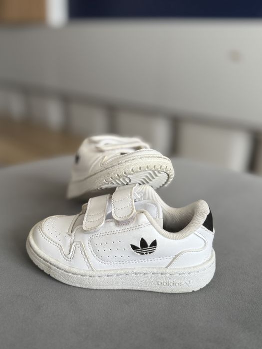 Adidasi adidas 25