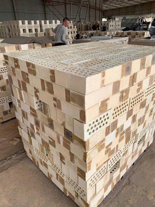 Sifatli poltara pishgan g'ishtlar