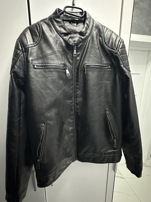 Мъжки връхни дрехи