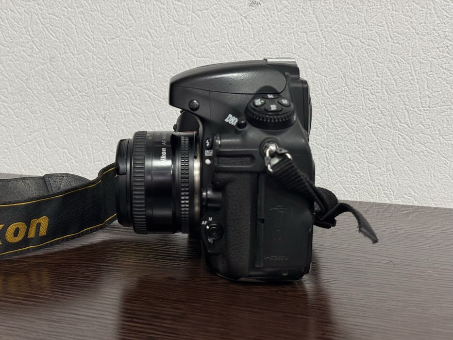 Продам Nikon d800 50mm 1,8