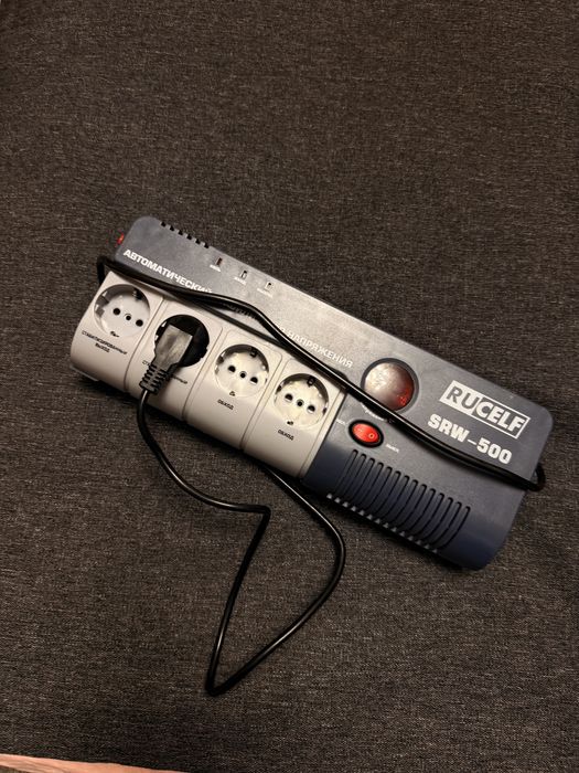 Стабилизатор напряжения