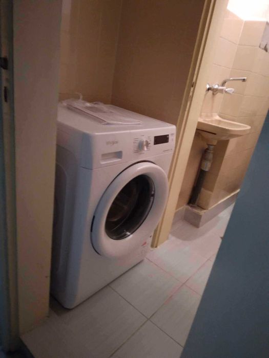 Дава се под наем Двустаен апартамент в Плевен, Широк център - 80 кв.м за 300 € - Снимка #7