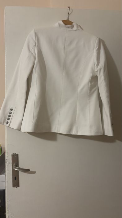 Бяло сако дизайнерско ново