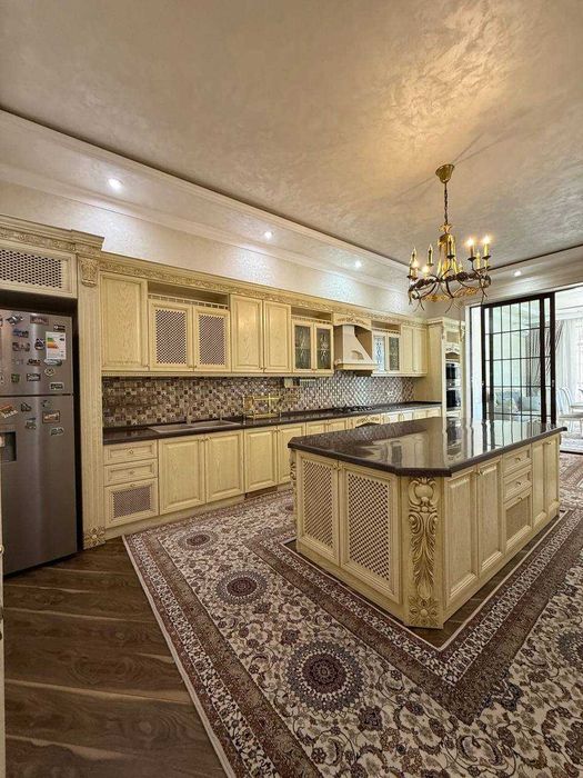 Яккасаройский Продается участок 6 сотых  144 школа 12 комната