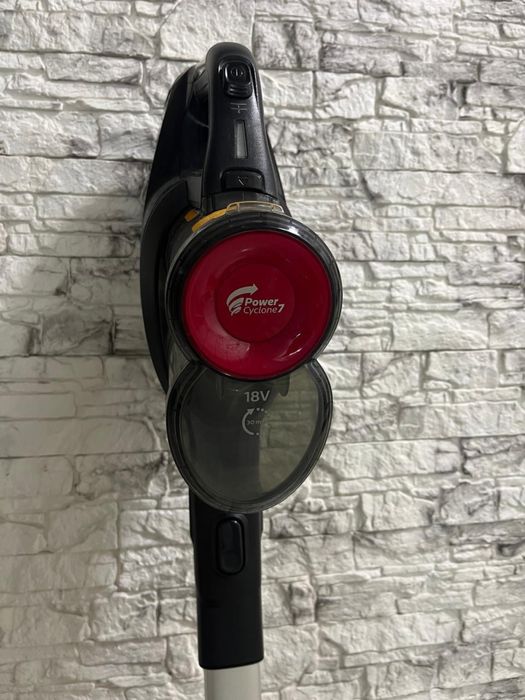 Пылесос PHilips вертикальный